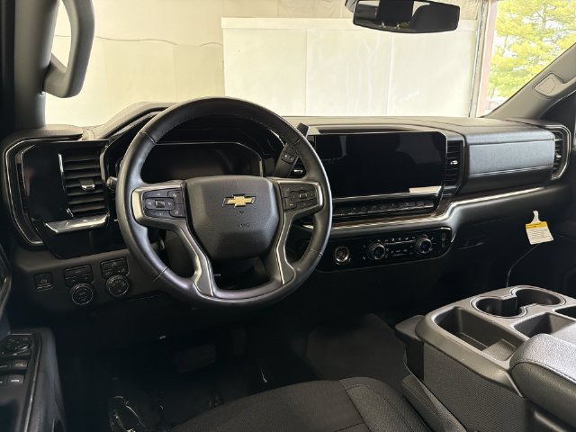 Certified 2024 Chevrolet Silverado 1500 LT AWD/4WD image 18