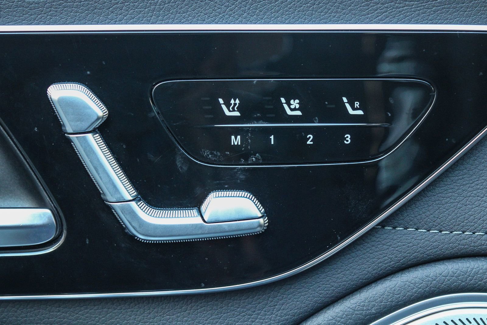 Certified 2023 Mercedes-Benz EQS AMG 4MATIC image 21