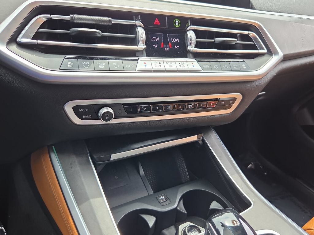 Used 2021 BMW X5 M50i w/ Premium Package AWD/4WD image 22