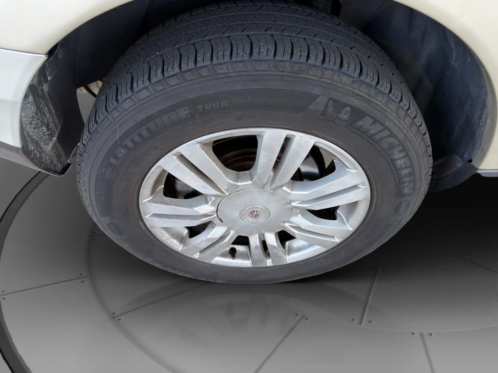Used 2013 Cadillac SRX Luxury AWD/4WD image 24