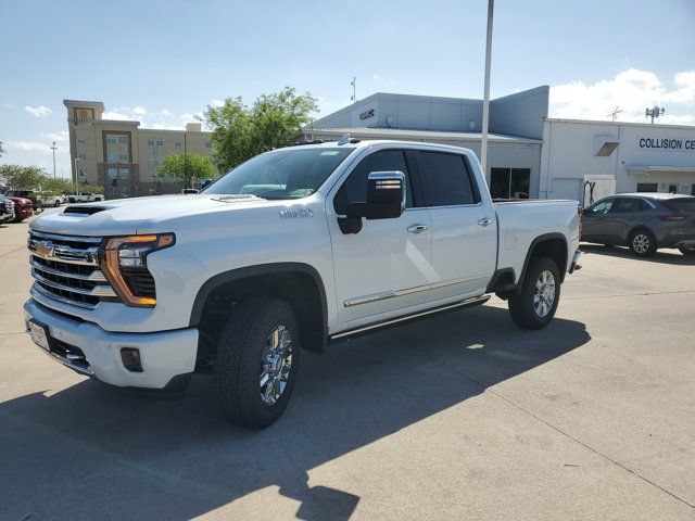 New 2026 Chevrolet Silverado 2500 High Country w/ High Country Premium Package AWD/4WD image 3