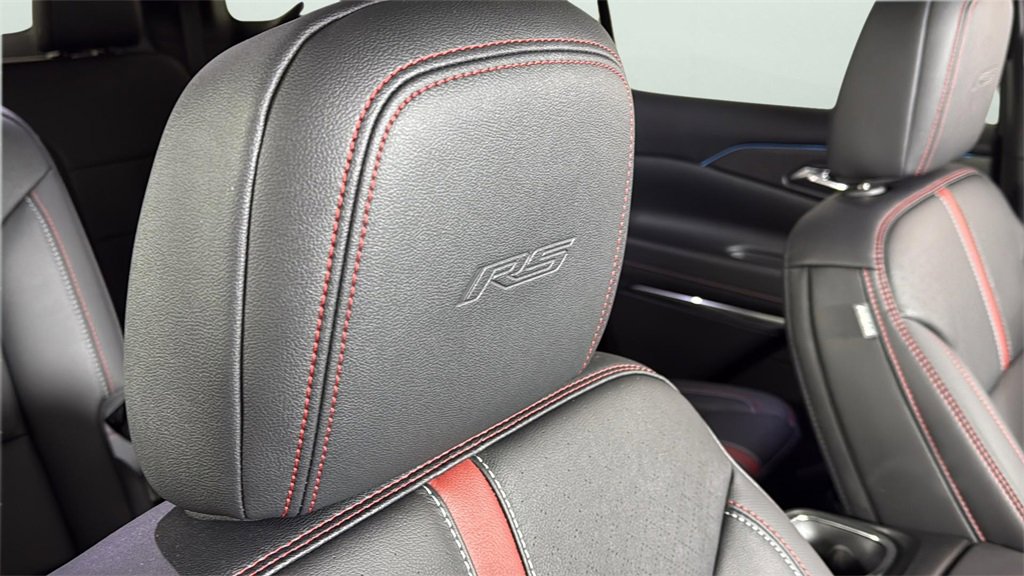 Certified 2026 Chevrolet Traverse RS image 40