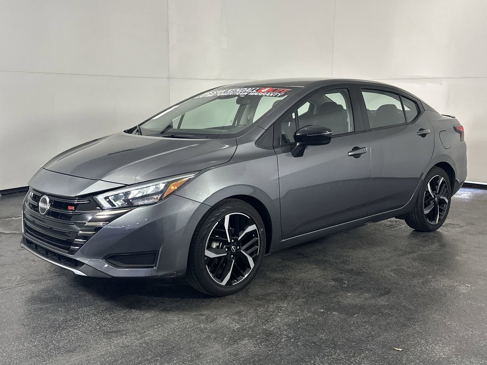 Certified 2024 Nissan Versa SR FWD image 4