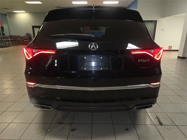 Certified 2023 Acura MDX FWD w/ Technology Package image 7