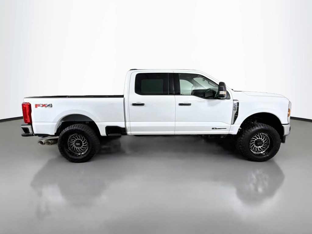 Used 2024 Ford F250 XLT w/ FX4 Off-Road Package AWD/4WD image 8