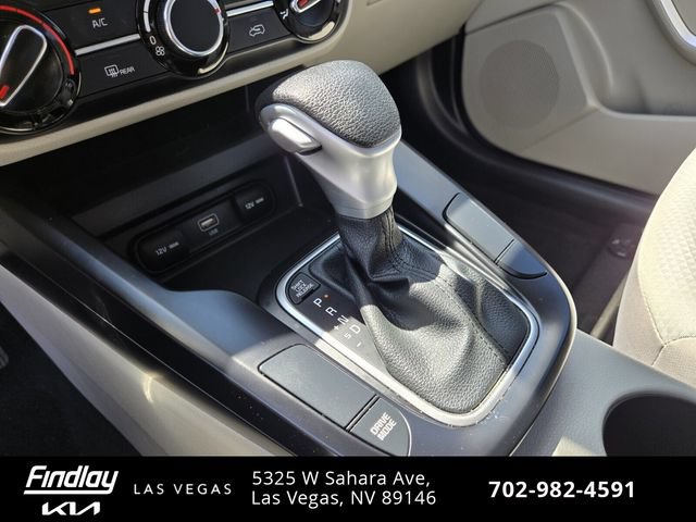 Used 2023 Kia Soul LX w/ LX Technology Package FWD image 24
