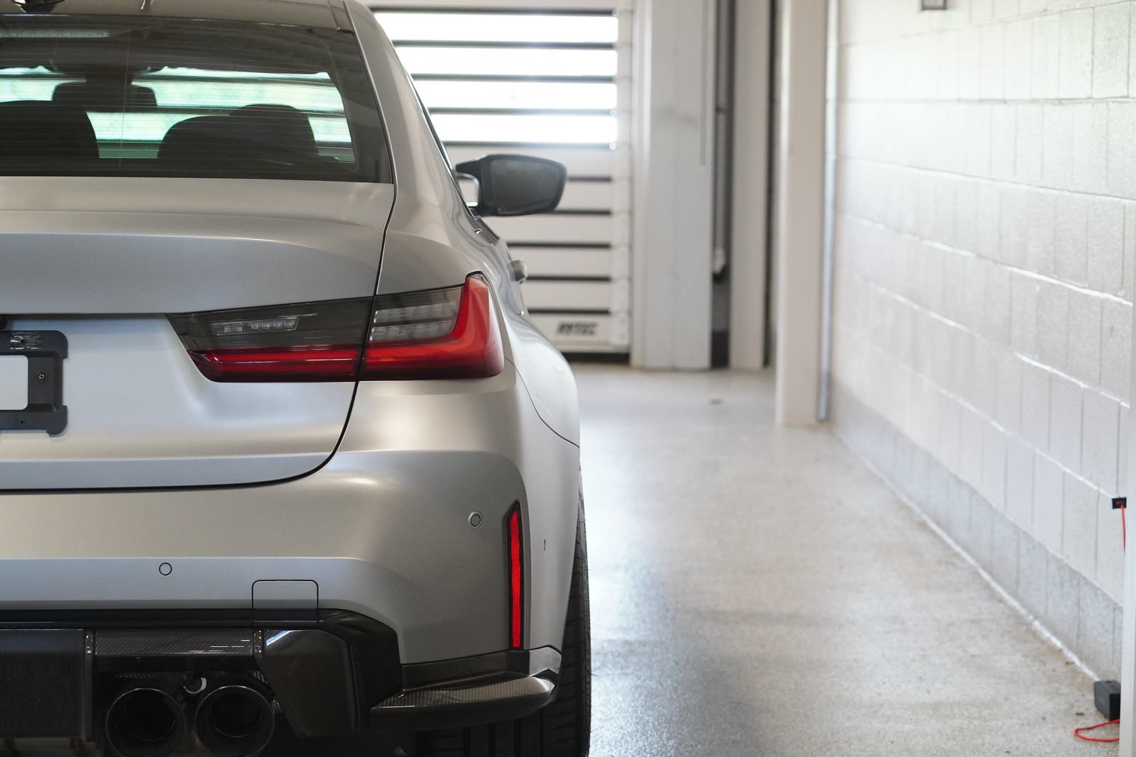 Used 2025 BMW M3 w/ M Carbon Exterior Package RWD image 10