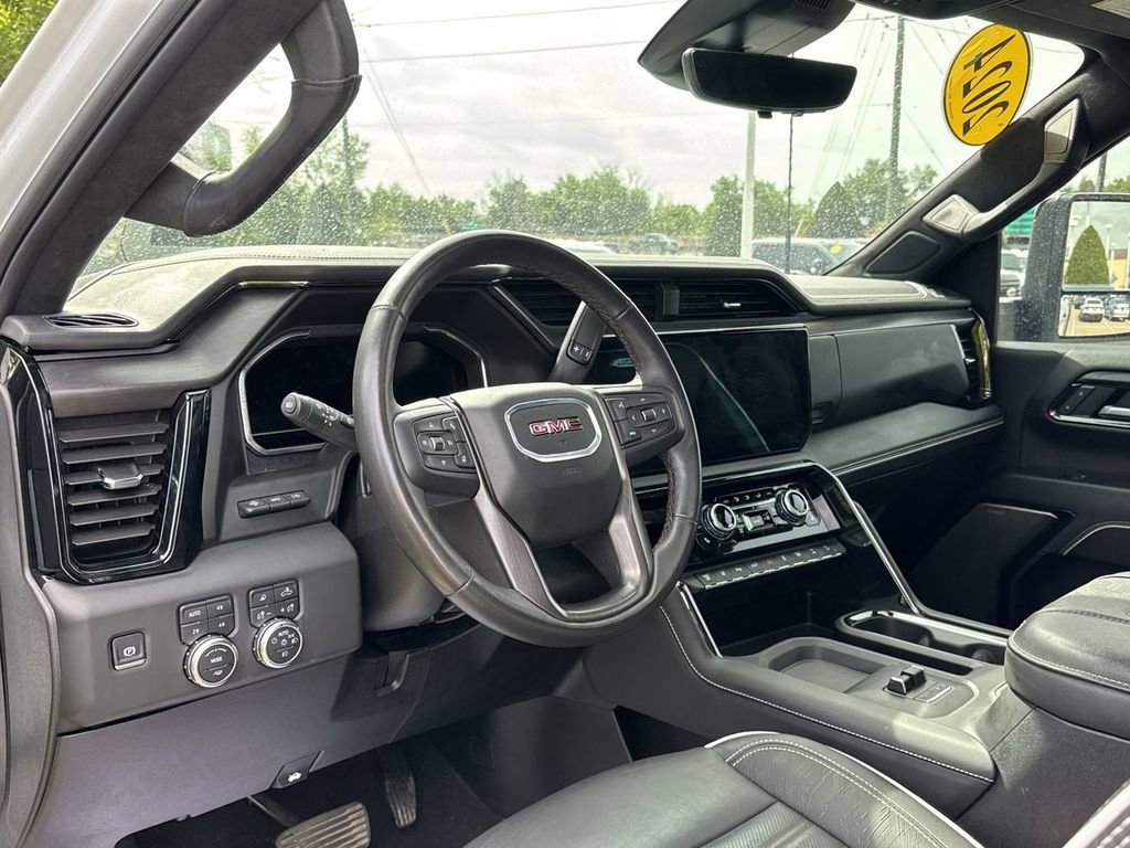 Certified 2025 GMC Sierra 2500 AT4X w/ AT4X AEV Edition AWD/4WD image 24