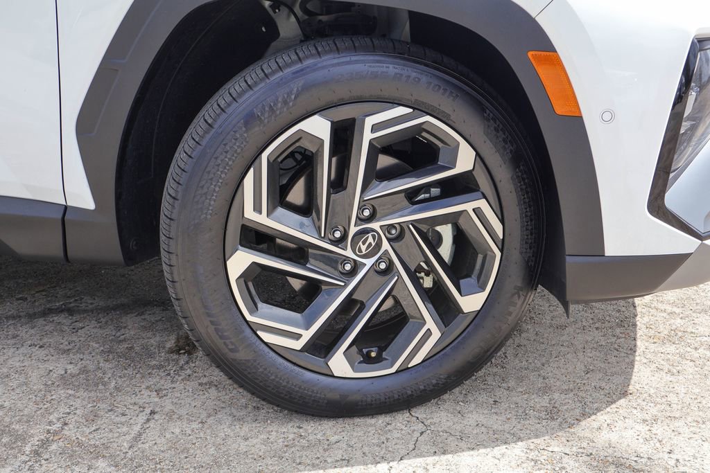 Certified 2025 Hyundai Tucson Limited image 28