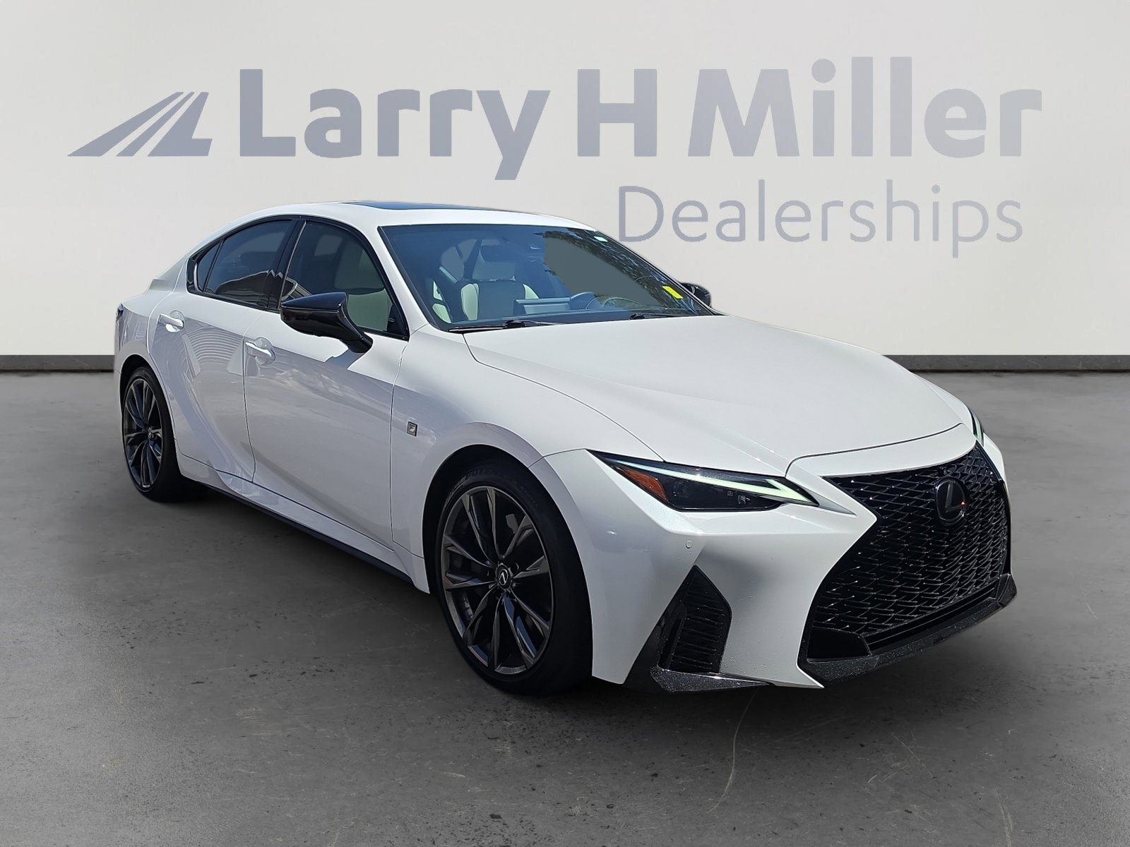 Used 2025 Lexus IS 350 F Sport w/ Navigation Package RWD image 7
