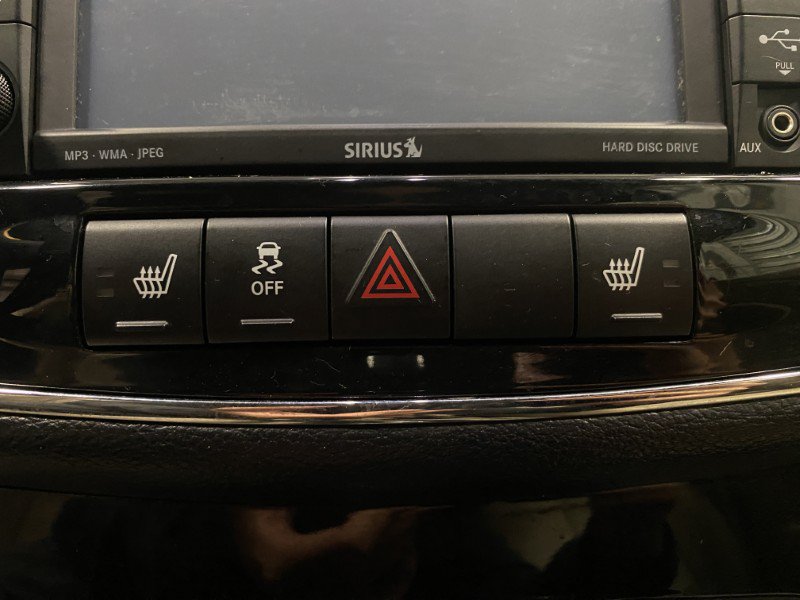 Used 2013 Chrysler 200 Limited FWD image 36
