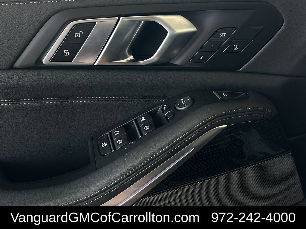 Used 2026 BMW X5 xDrive40i w/ M Sport Package image 28