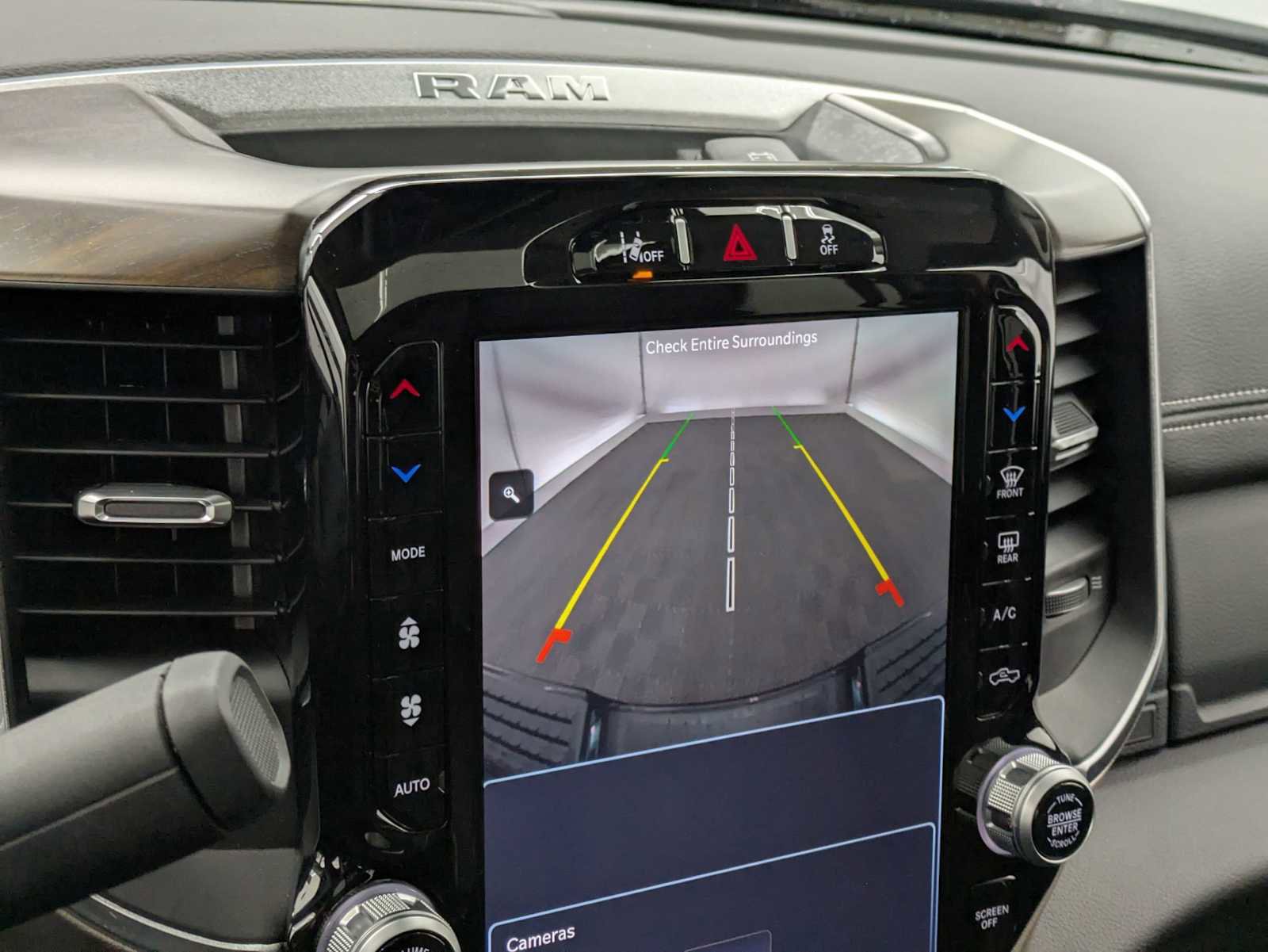 Used 2024 RAM 2500 Laramie w/ Safety Group image 32