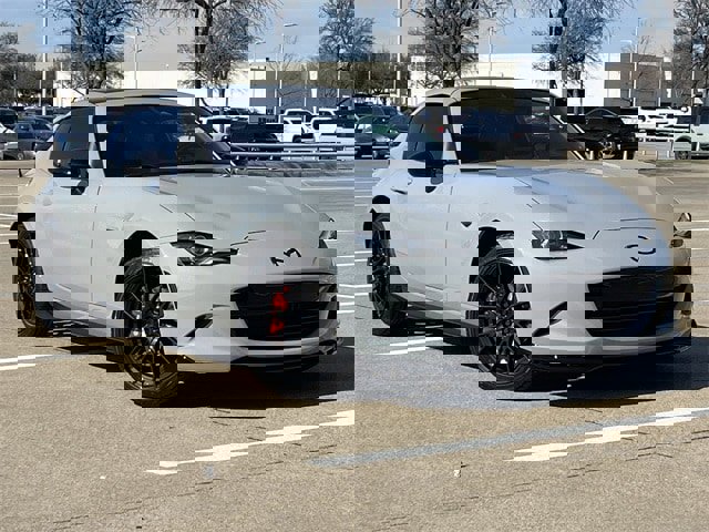 Used 2024 MAZDA MX-5 Miata RF Club w/ Weather Package image 2