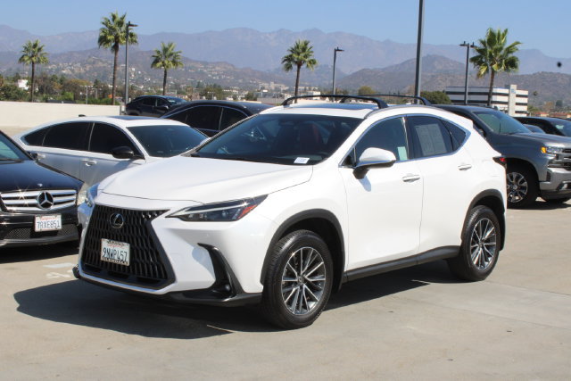 Certified 2025 Lexus NX 350h AWD w/ Cold Area Package image 3