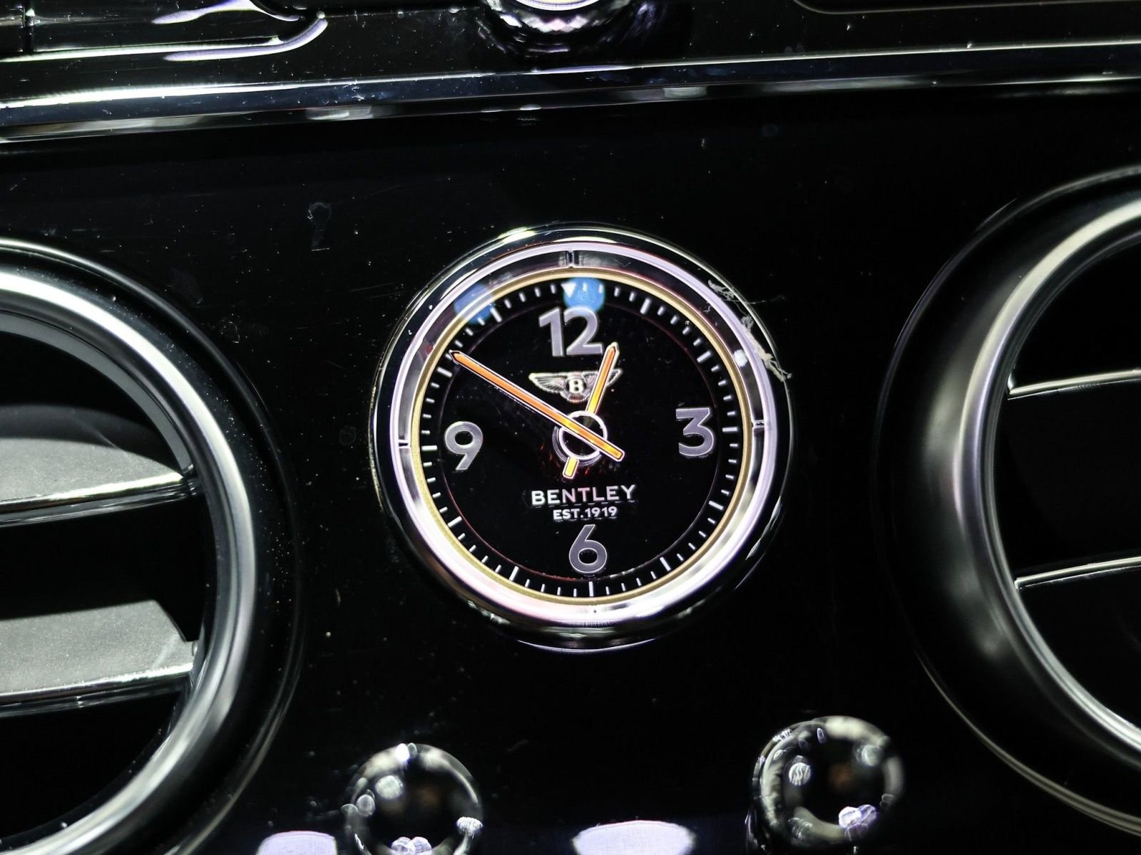 Used 2020 Bentley Continental GT AWD/4WD image 34