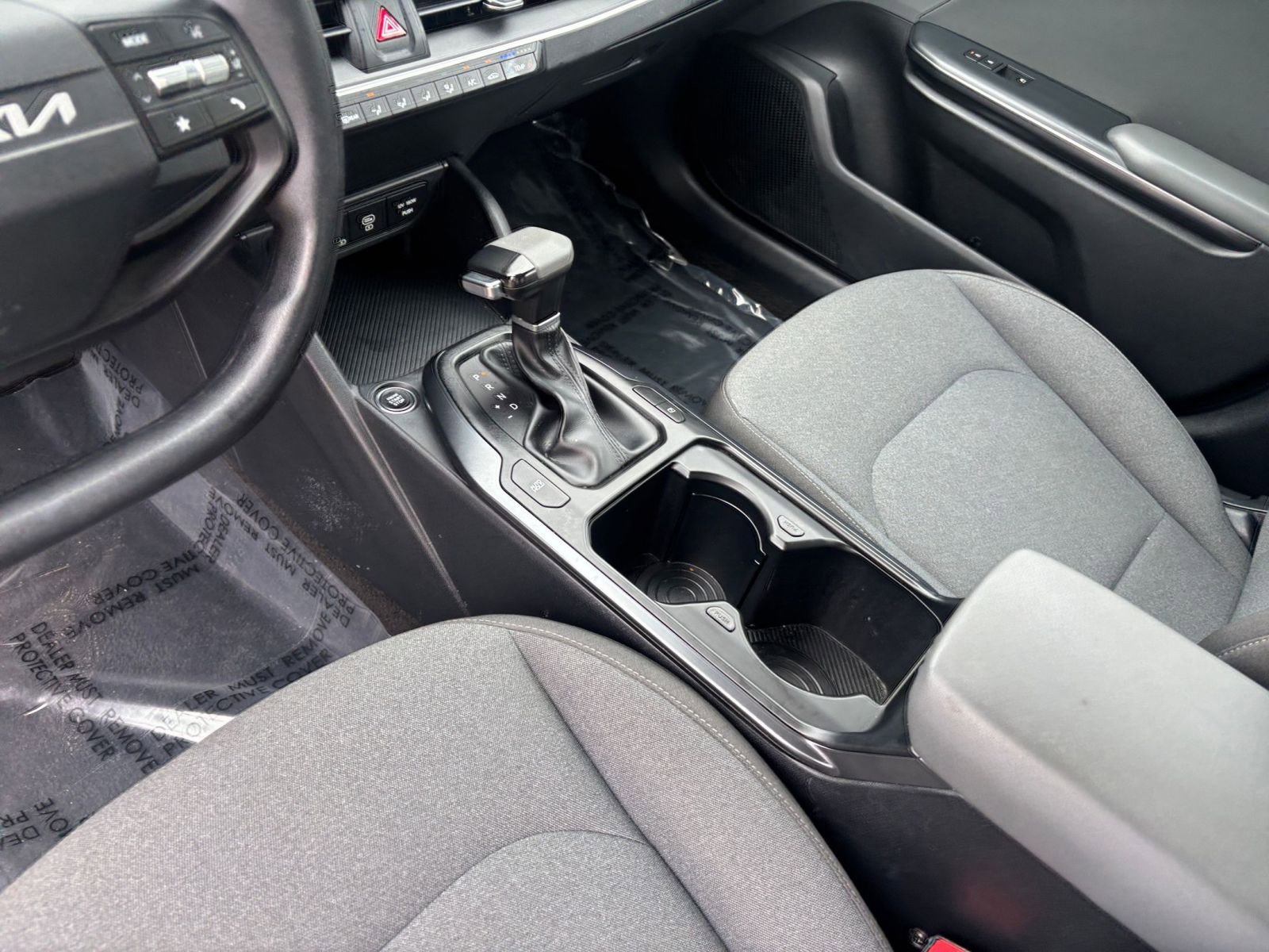 Used 2025 Kia K4 FWD image 43