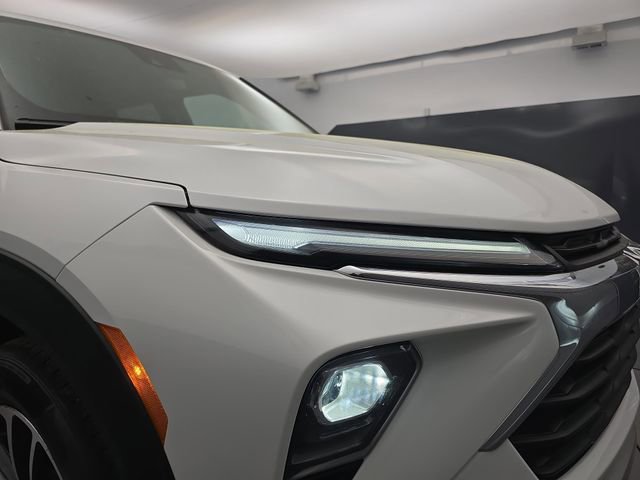 Used 2025 Chevrolet TrailBlazer LT image 13