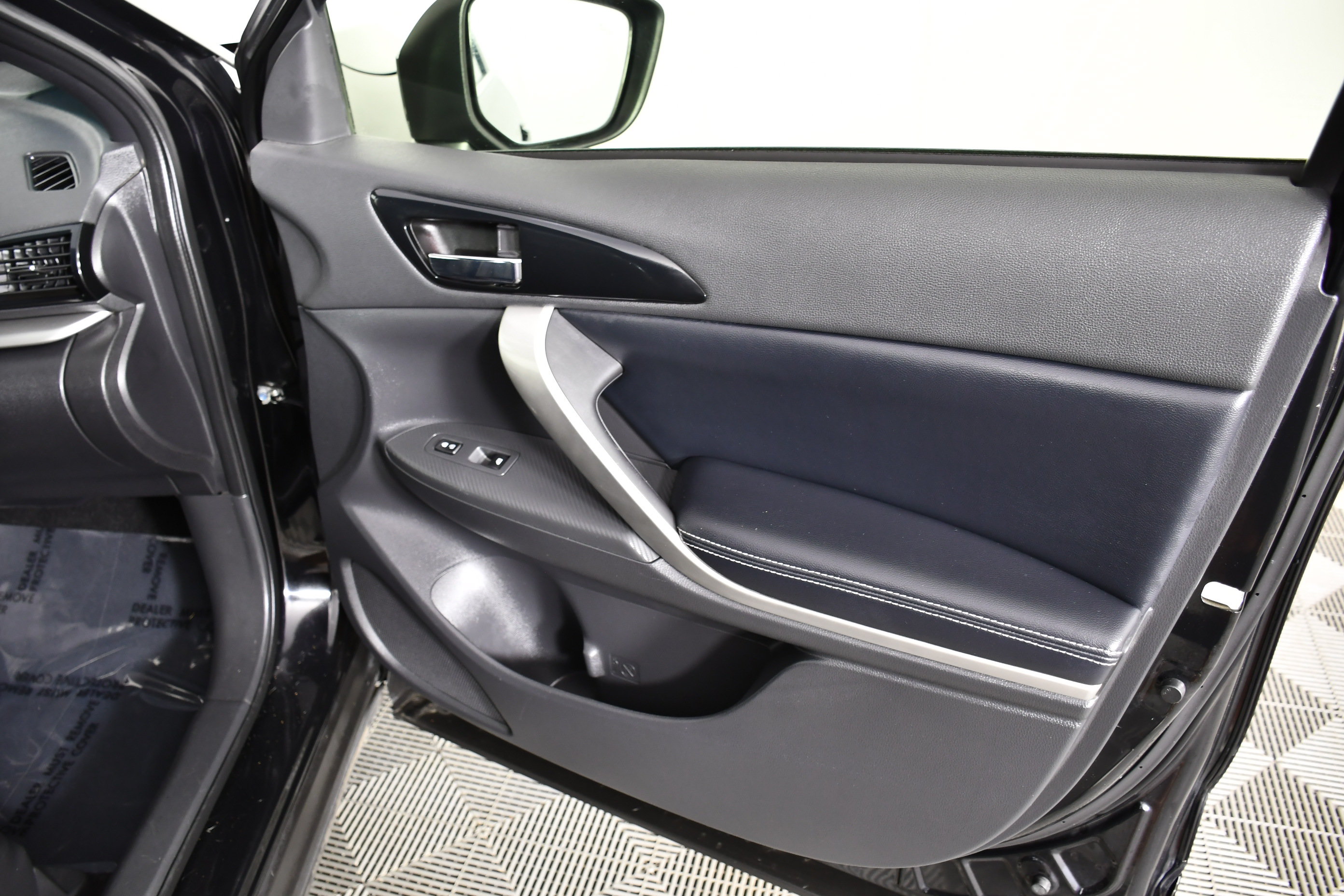 Used 2022 Mitsubishi Eclipse Cross SEL AWD/4WD image 40
