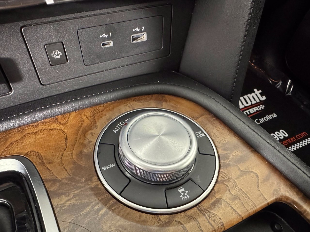 Used 2024 Nissan Armada SL w/ Captain's Chairs Package AWD/4WD image 28