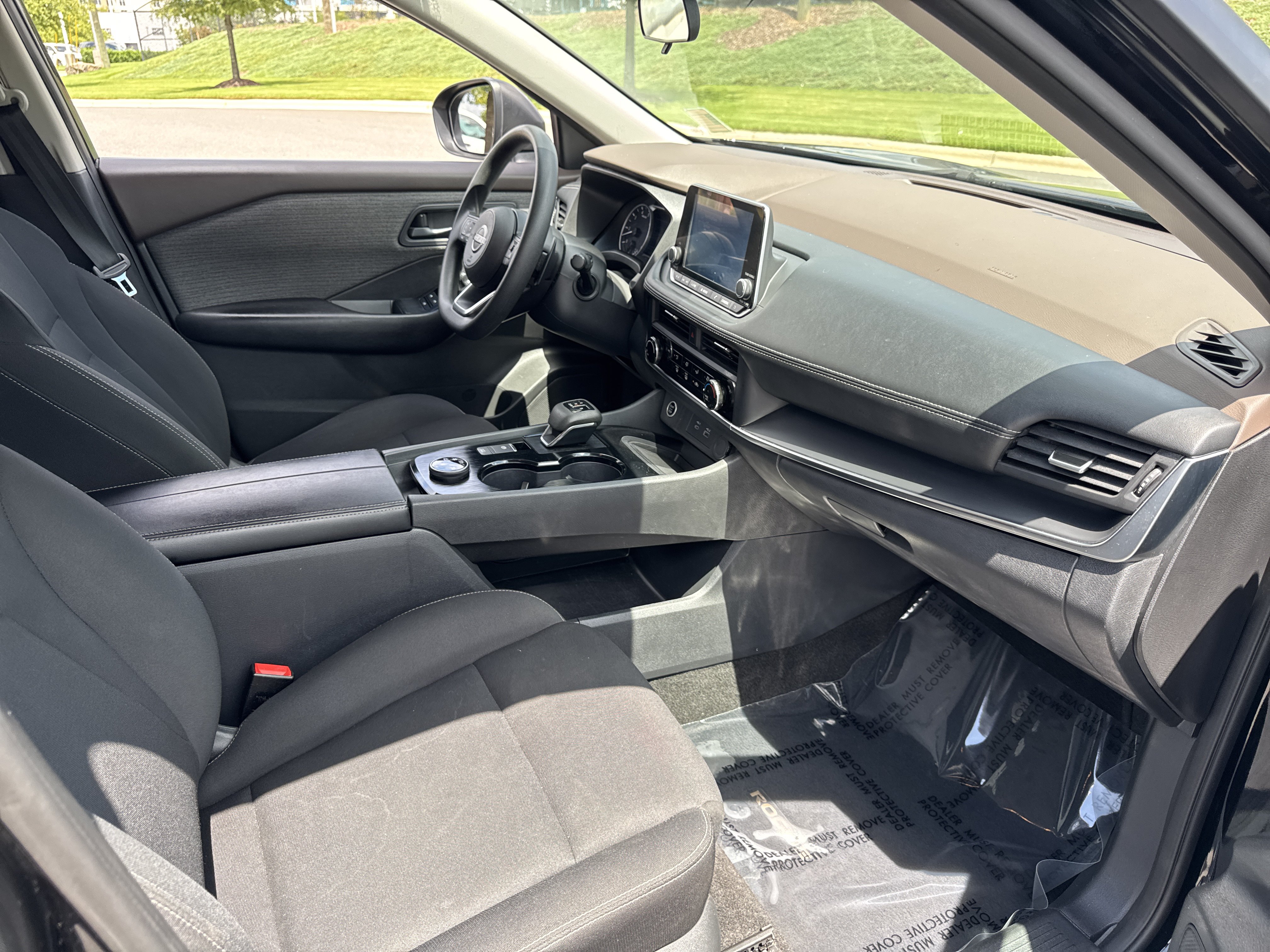 Used 2023 Nissan Rogue S AWD/4WD image 35