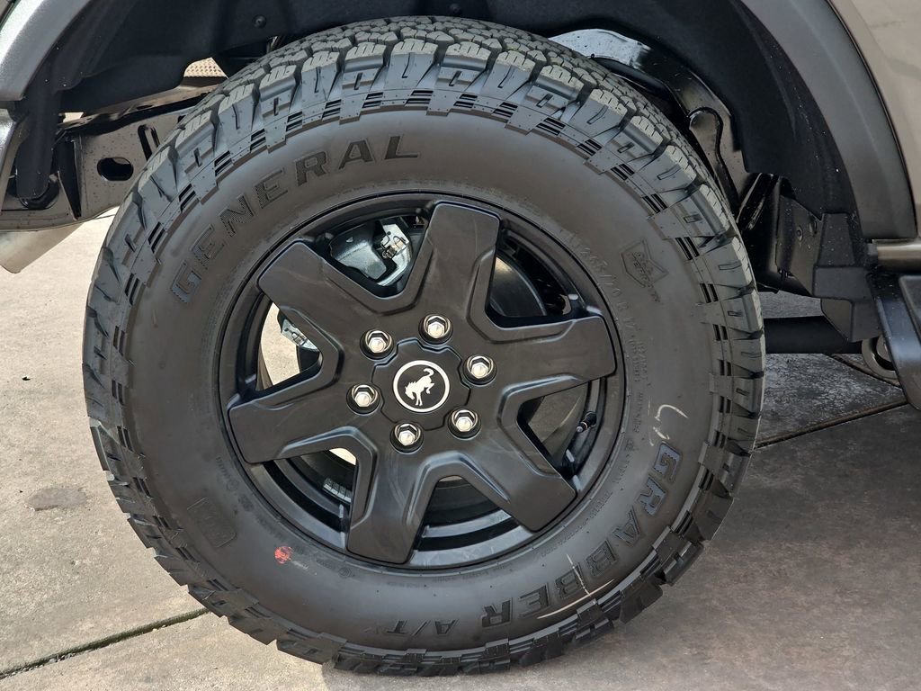 New 2025 Ford Bronco Outer Banks image 38