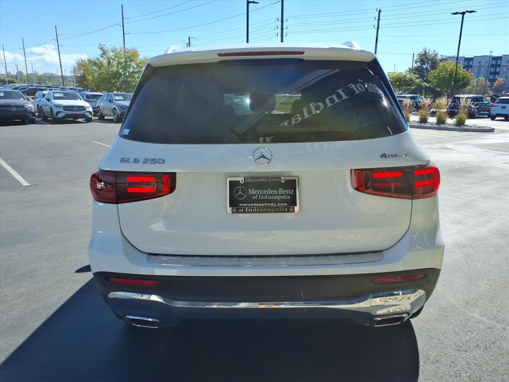 New 2025 Mercedes-Benz GLB 250 4MATIC image 5