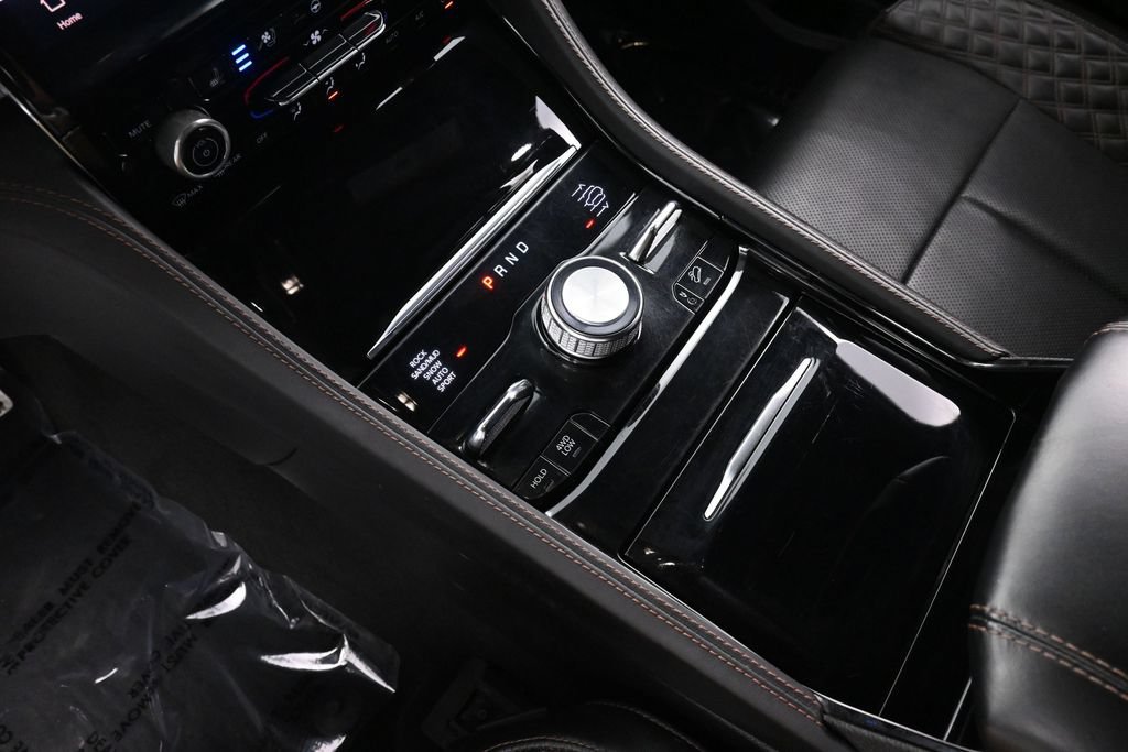 Used 2022 Jeep Grand Cherokee Summit AWD/4WD image 42