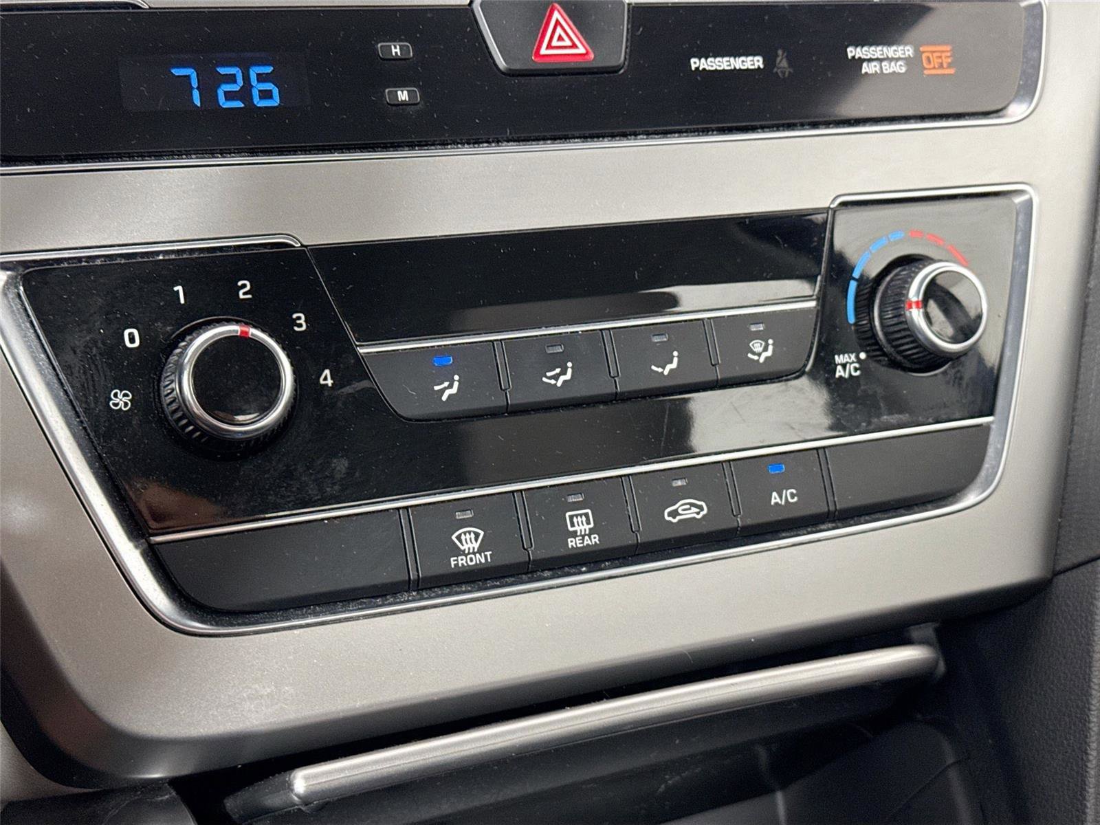 Used 2015 Hyundai Sonata SE w/ Option Group 09 FWD image 21
