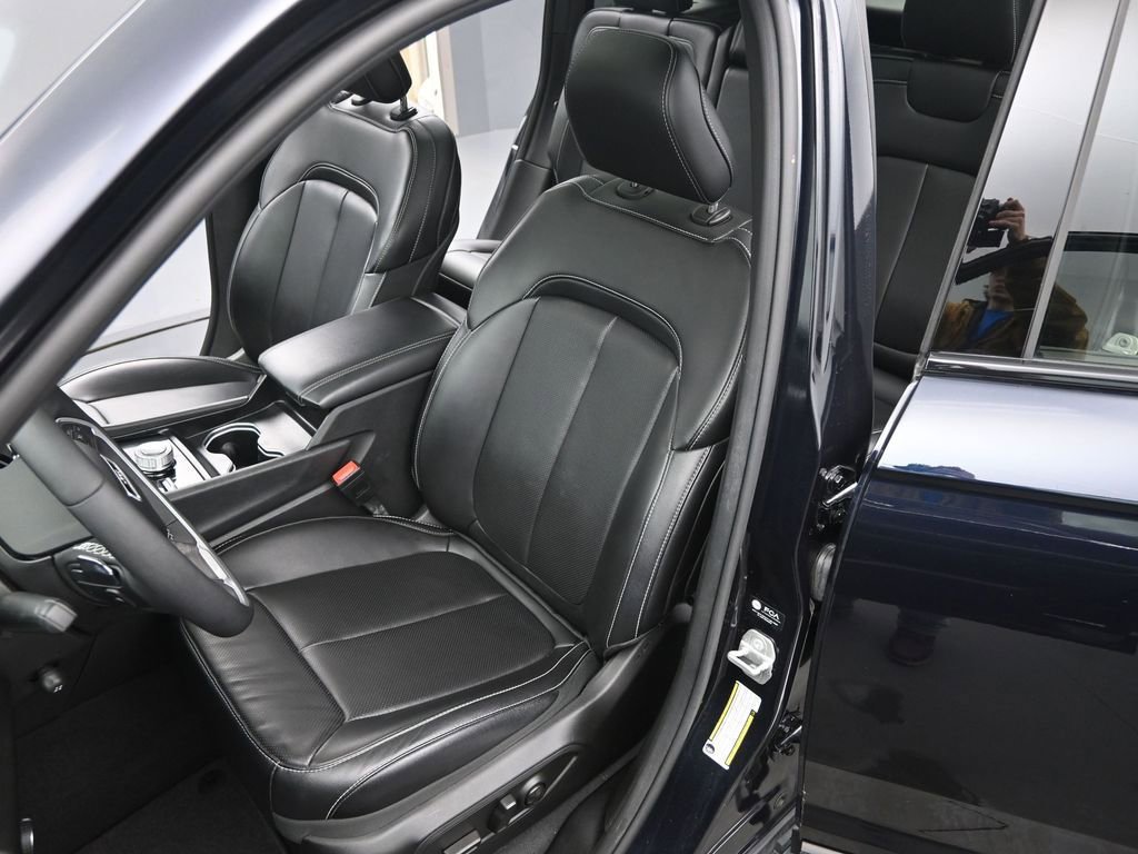 Used 2024 Jeep Grand Cherokee Limited w/ Luxury Tech Group II image 11