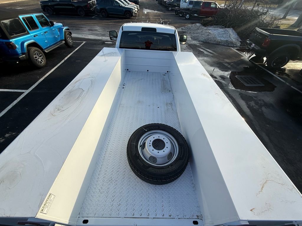 New 2024 RAM 5500 Tradesman image 39