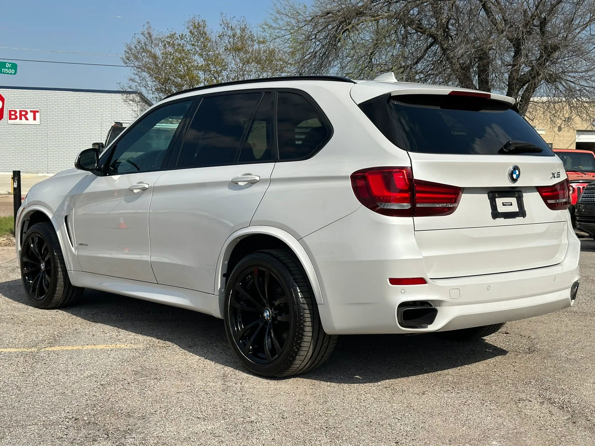 Used 2017 BMW X5 xDrive50i AWD/4WD image 4