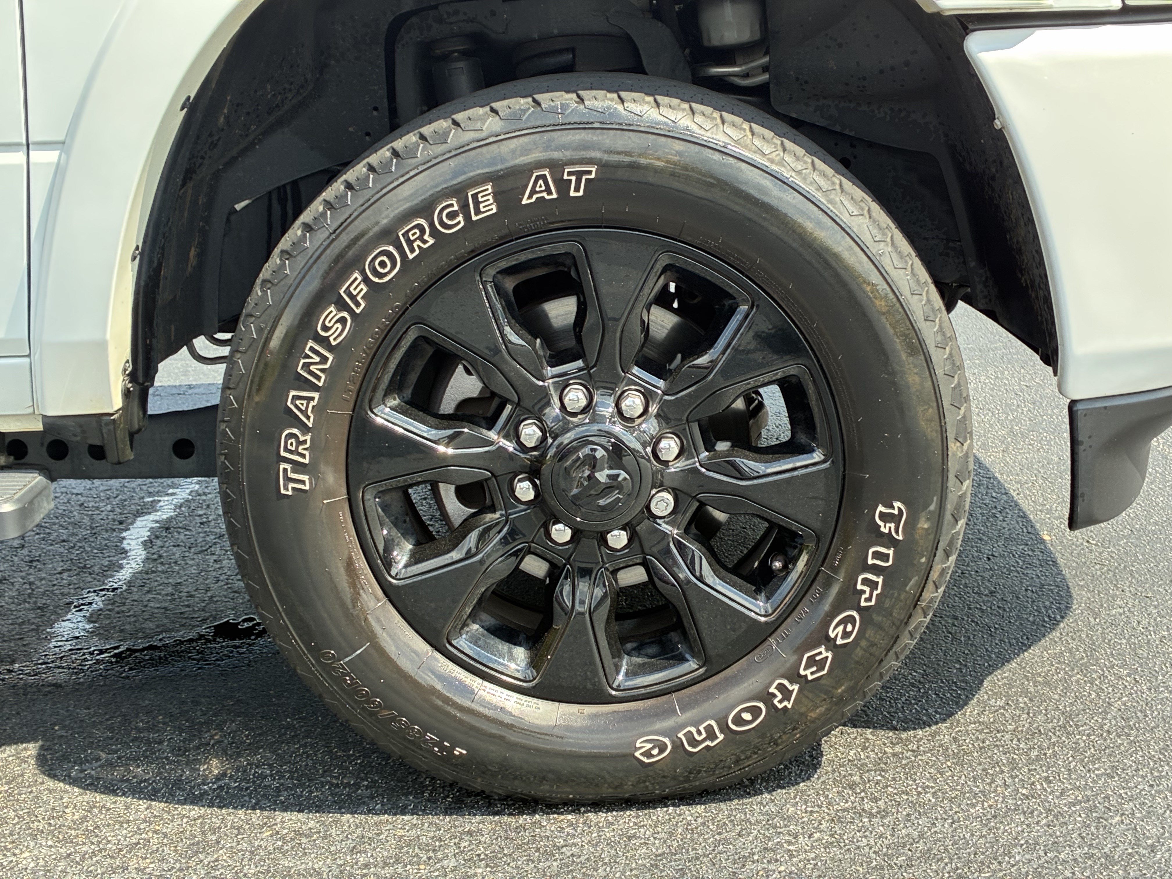 Used 2023 RAM 2500 Limited w/ Night Edition AWD/4WD image 6