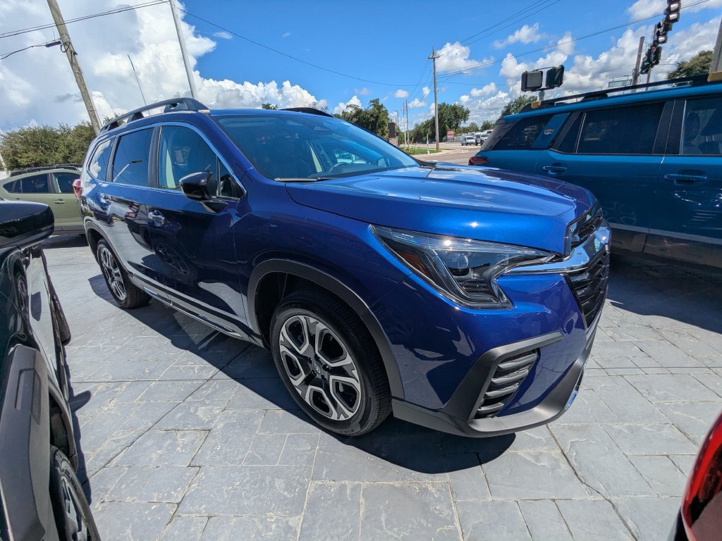 Used 2026 Subaru Ascent Touring AWD/4WD image 4