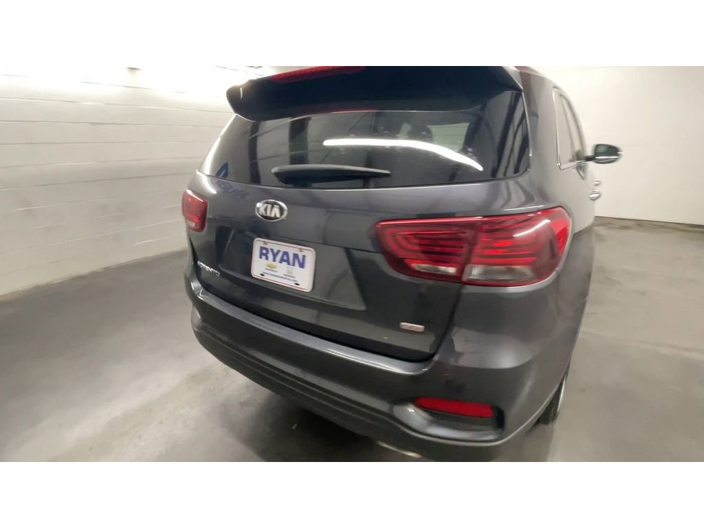 Used 2019 Kia Sorento LX image 8
