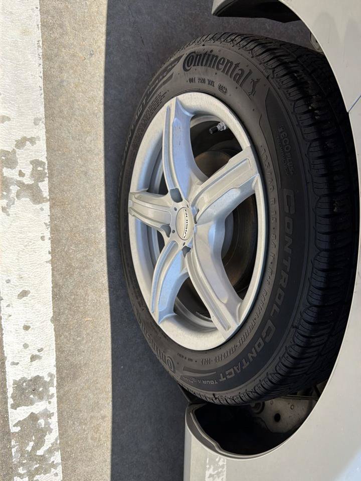 Used 2012 Toyota Prius C Two FWD image 36