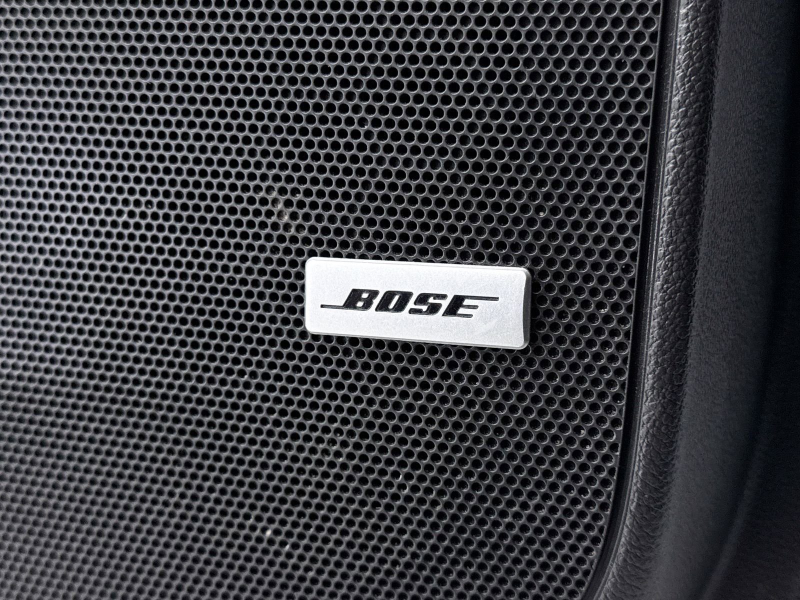 Used 2019 Buick Enclave Premium w/ Experience Buick Package image 6