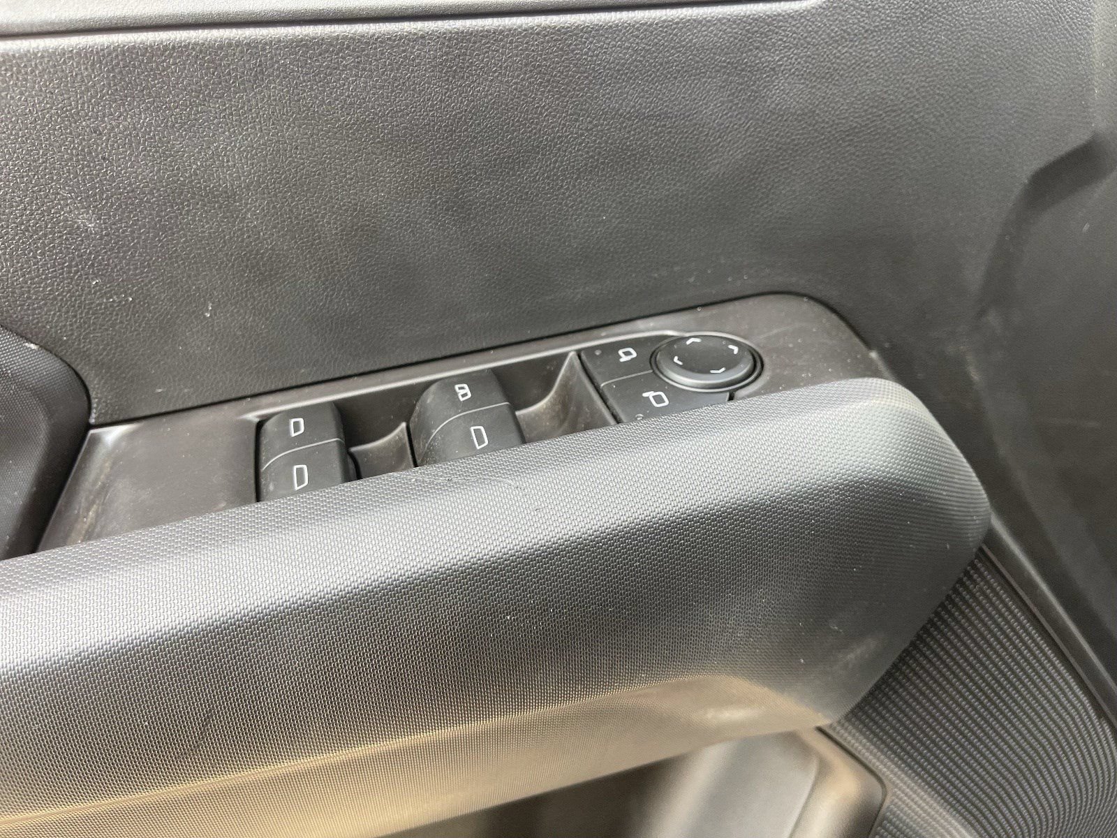 Used 2026 GMC Canyon Elevation RWD image 22