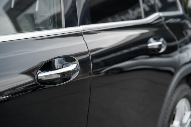 Used 2022 Mercedes-Benz GLB 250 4MATIC image 16