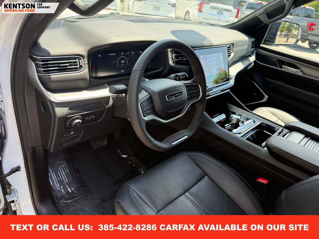 Used 2025 Jeep Wagoneer L Series III image 32