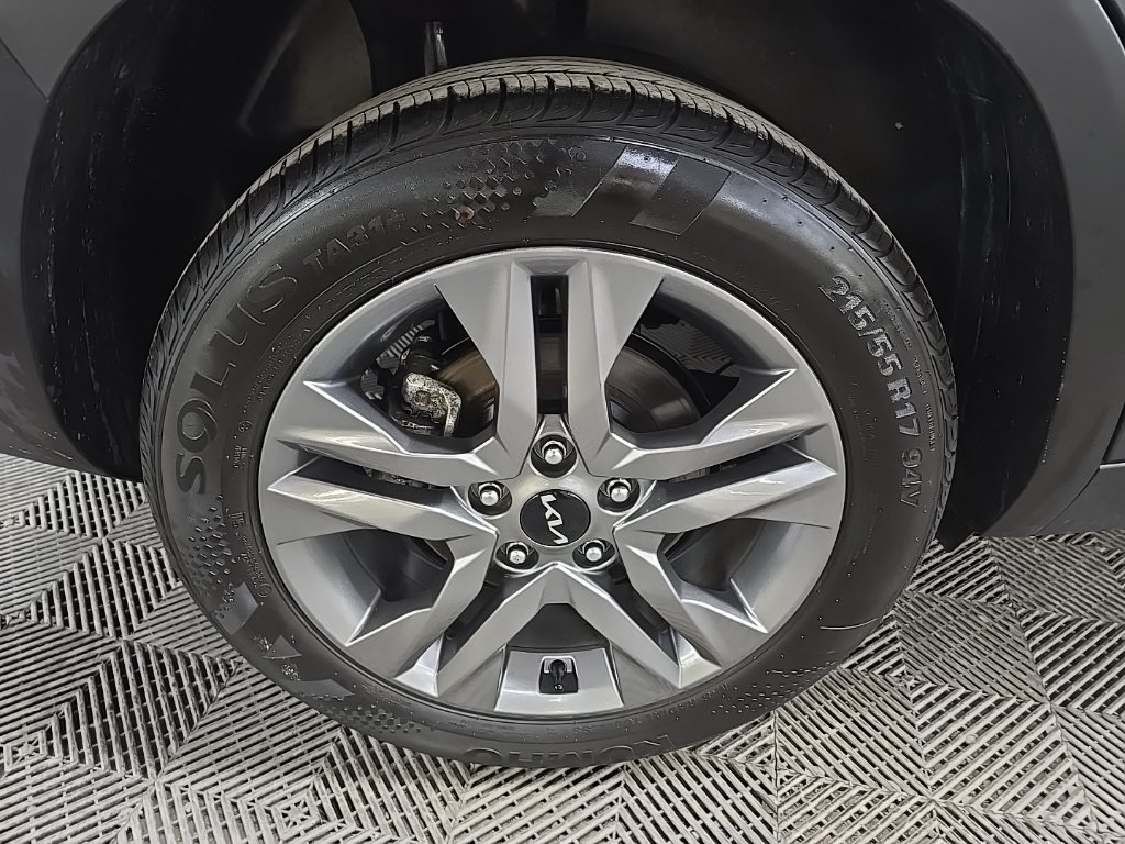 Used 2023 Kia Seltos S w/ Navigation Package AWD/4WD image 14