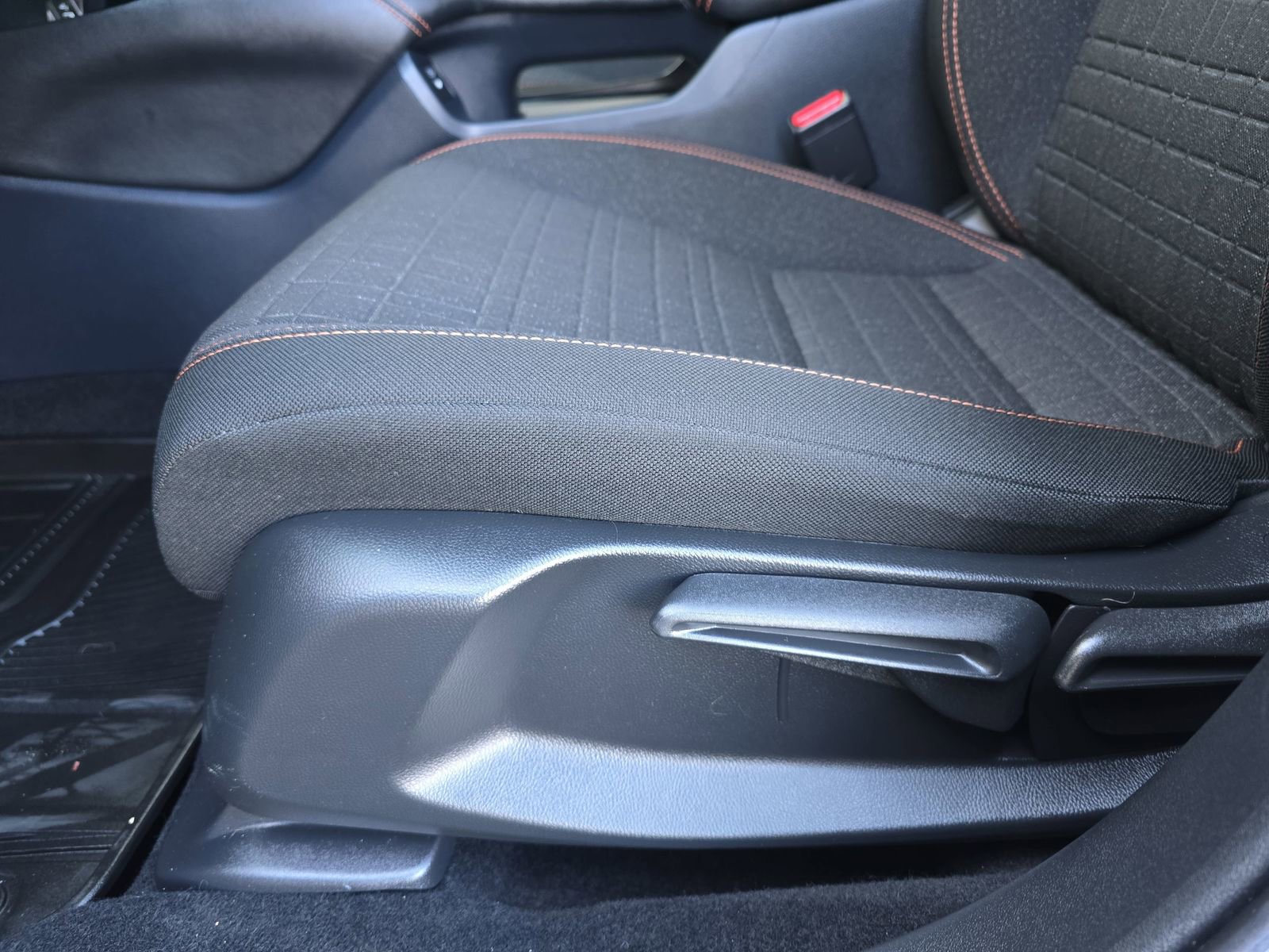 Certified 2024 Honda HR-V Sport image 30