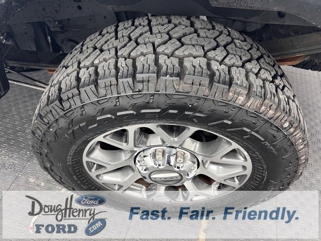 Used 2021 Ford F250 Lariat w/ FX4 Off-Road Package image 18