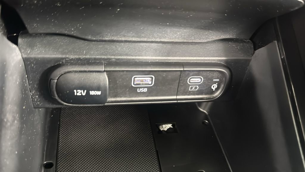 Used 2025 Kia Telluride S image 29