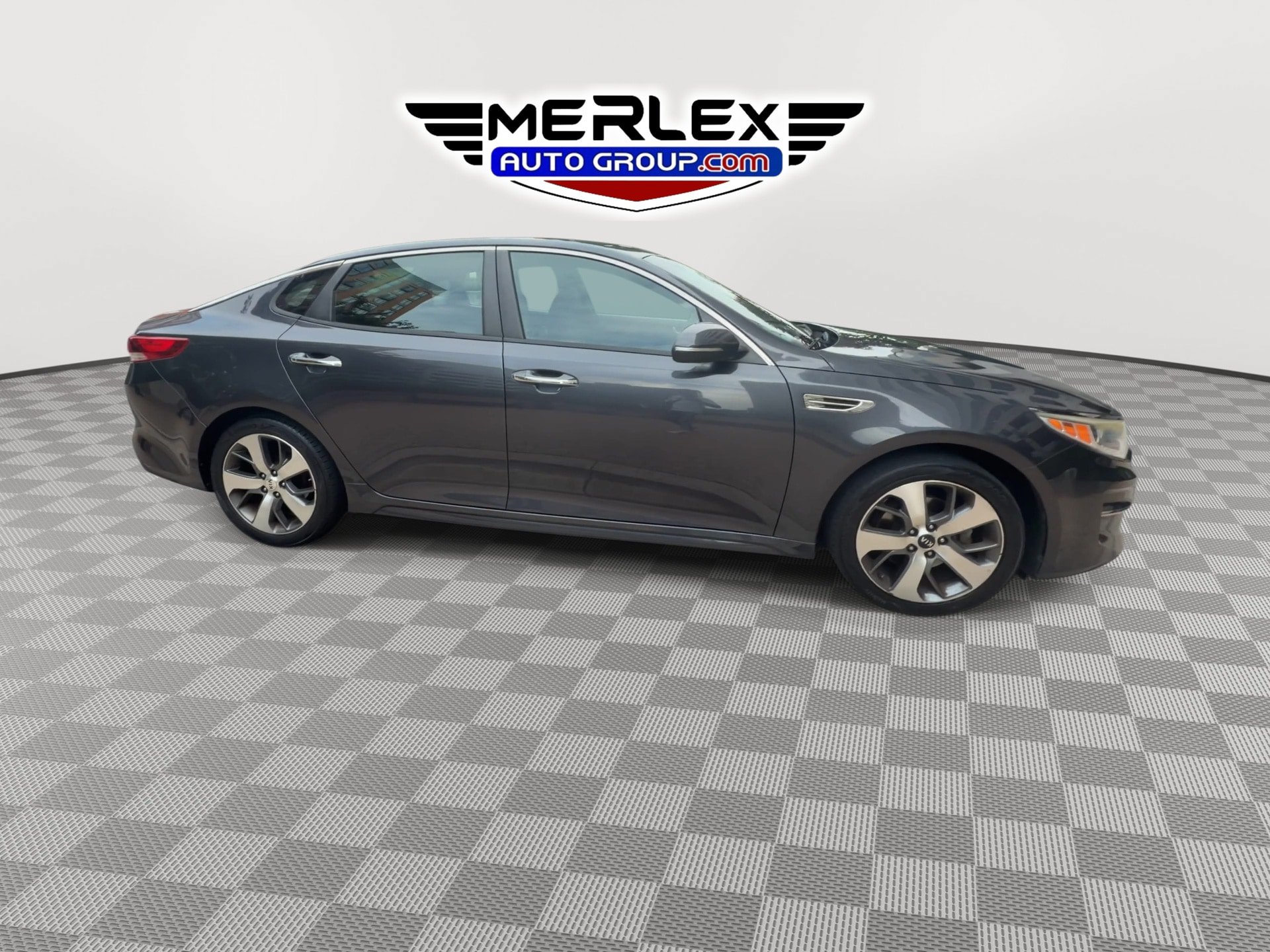 Used 2017 Kia Optima LX FWD image 9