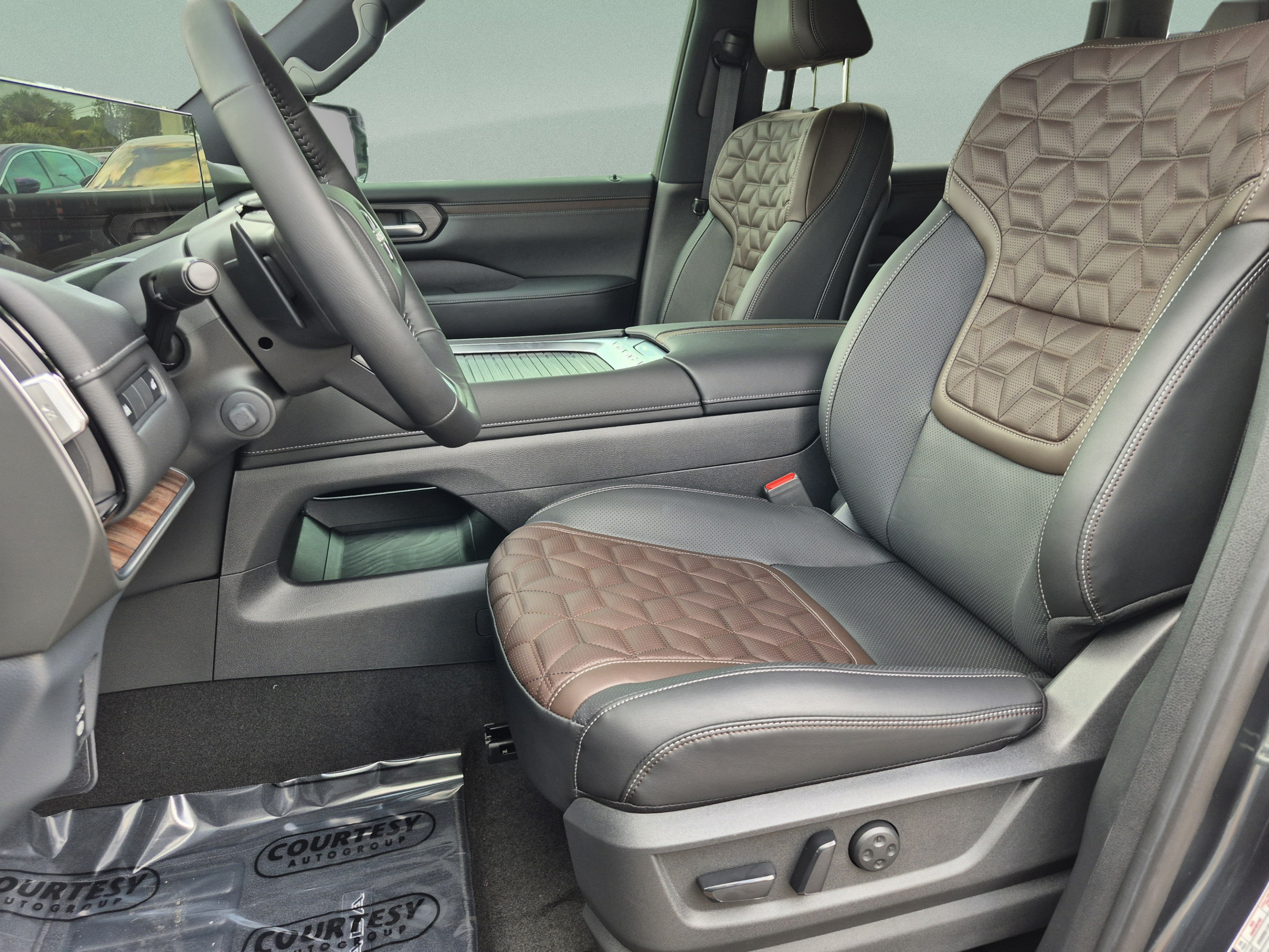 New 2026 Nissan Armada Platinum RWD image 22