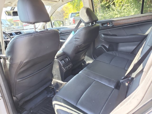 Used 2019 Subaru Outback 2.5i Limited AWD/4WD image 11