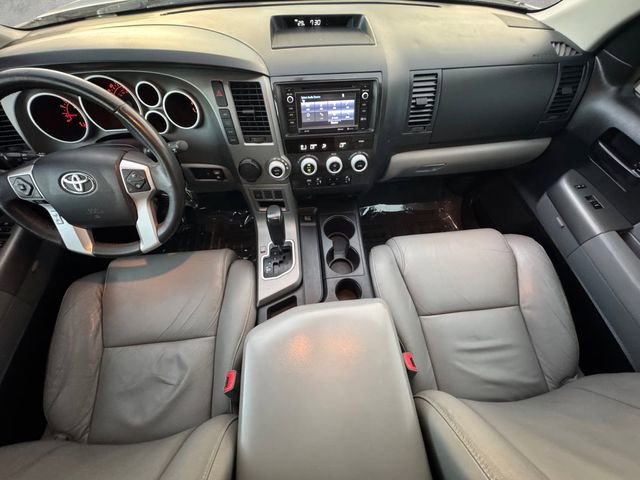 Used 2017 Toyota Sequoia SR5 w/ Premium Package RWD image 20