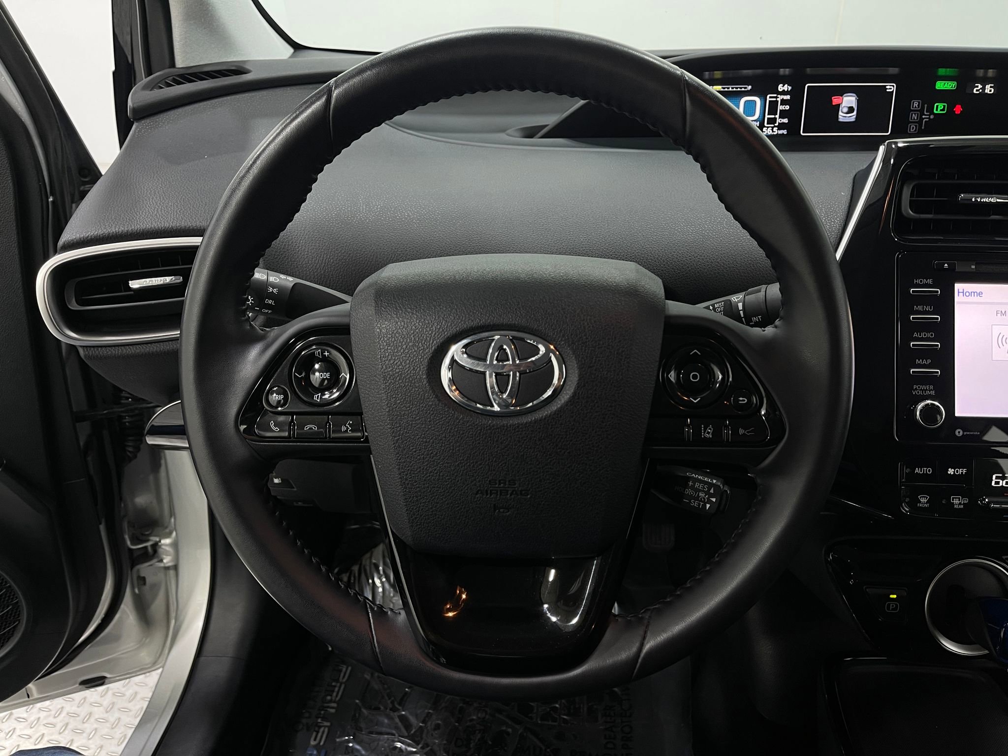 Used 2020 Toyota Prius Prime LE image 20