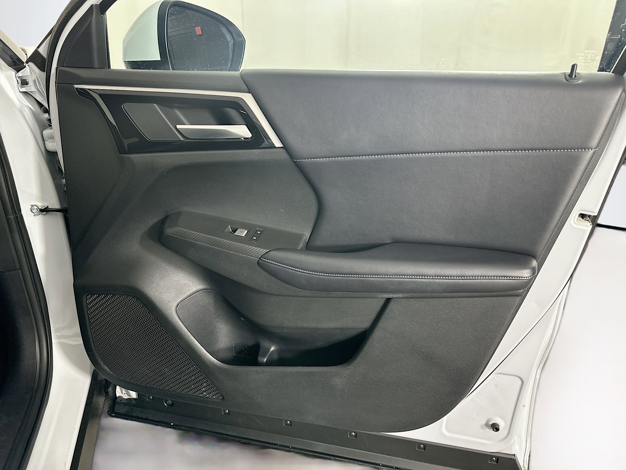 Used 2024 Mitsubishi Outlander SE image 33